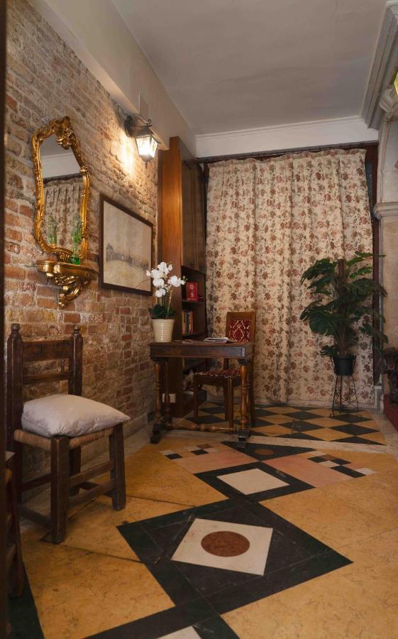 Ca' Morosini 1 & 2 Gasthof