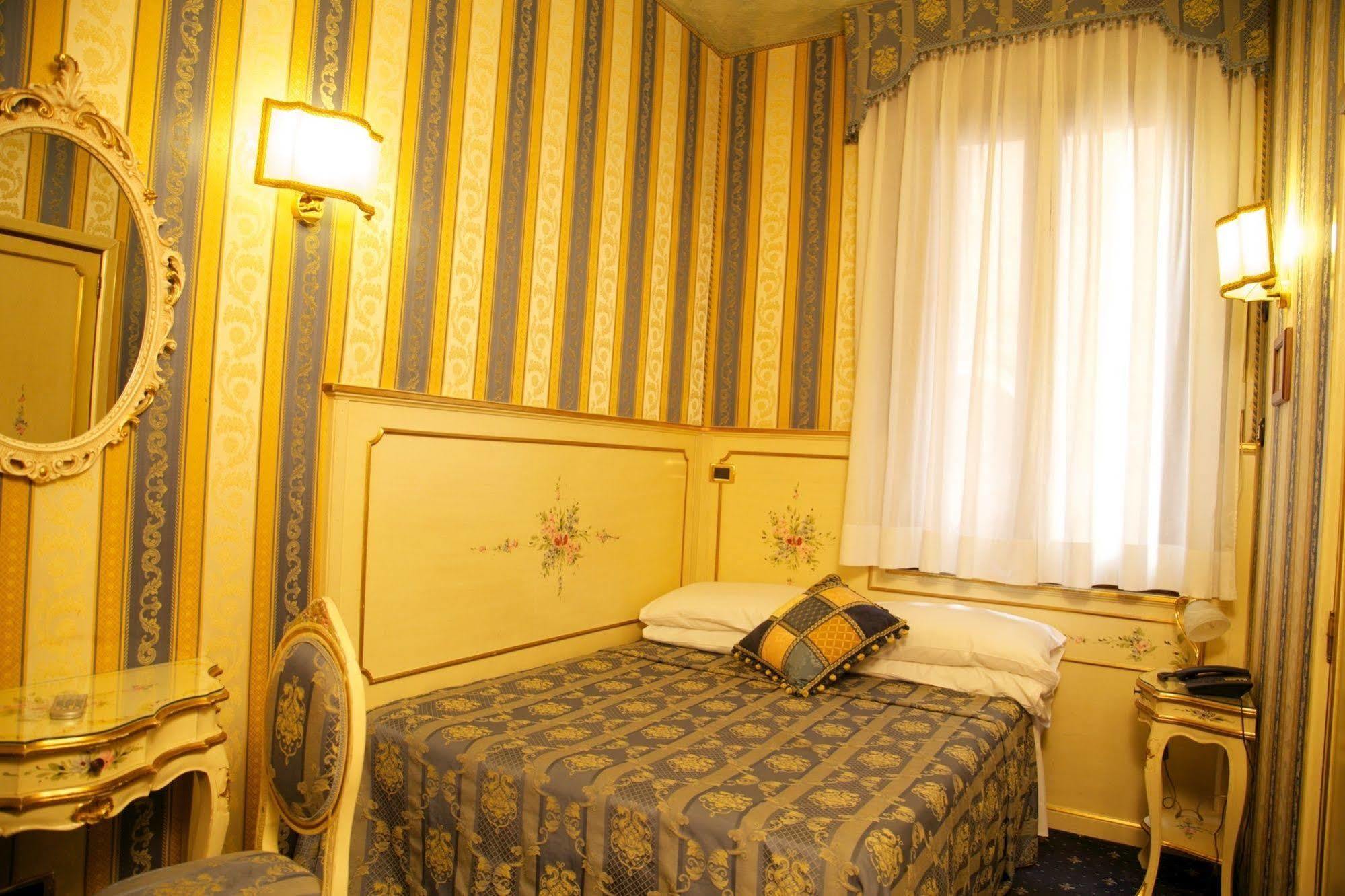 Ca' Morosini 1 & 2 Gasthof Venedig